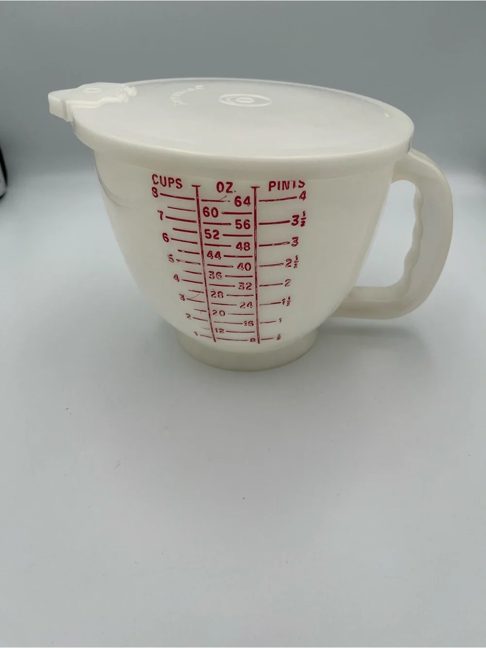 Vintage Tupperware Mix N Stor 8 Cup 2 Quart Measuring Batter Bowl with Lid READ